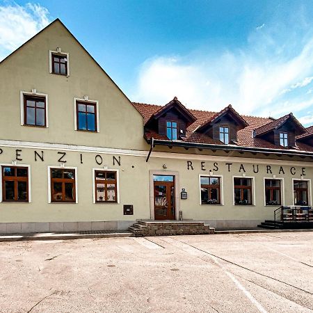 Penzion A Restaurace U Reky Ledec nad Sazavou Luaran gambar