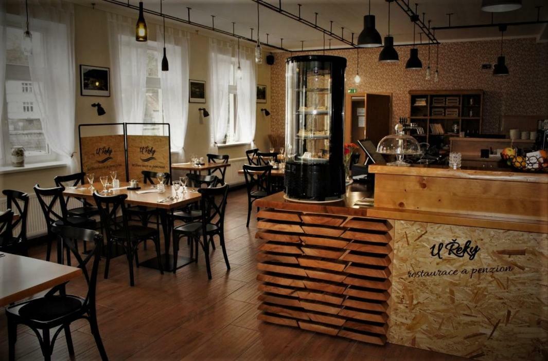 Penzion A Restaurace U Reky Ledec nad Sazavou Luaran gambar