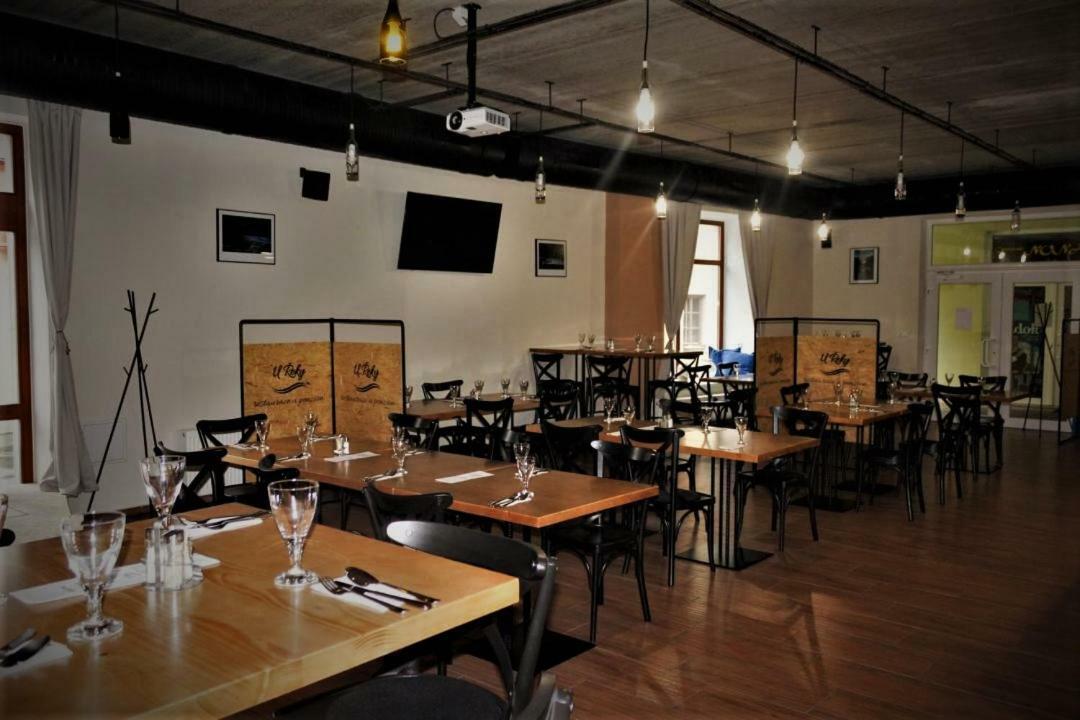 Penzion A Restaurace U Reky Ledec nad Sazavou Luaran gambar