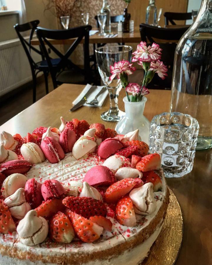 Penzion A Restaurace U Reky Ledec nad Sazavou Luaran gambar