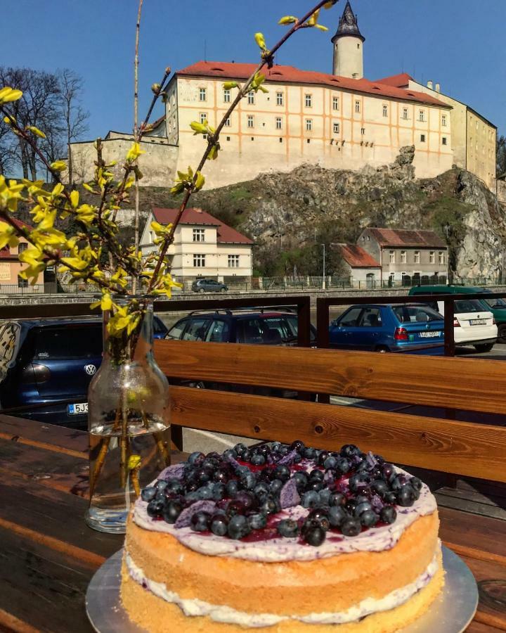 Penzion A Restaurace U Reky Ledec nad Sazavou Luaran gambar